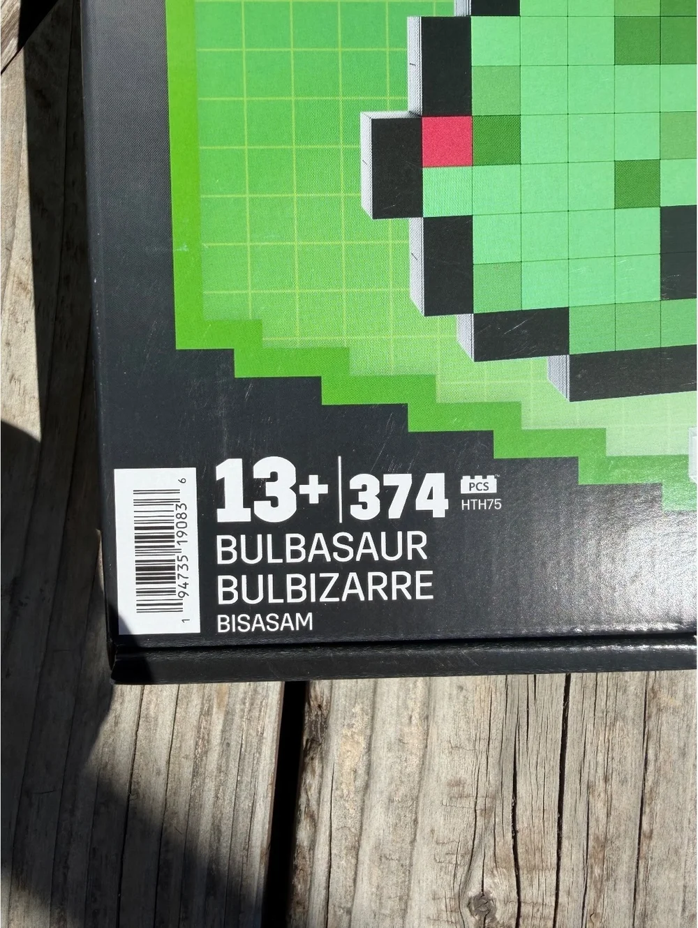 Mega Pokémon Bulbasaur Pixel Art Building Set - 374 Pieces, Ages 13+